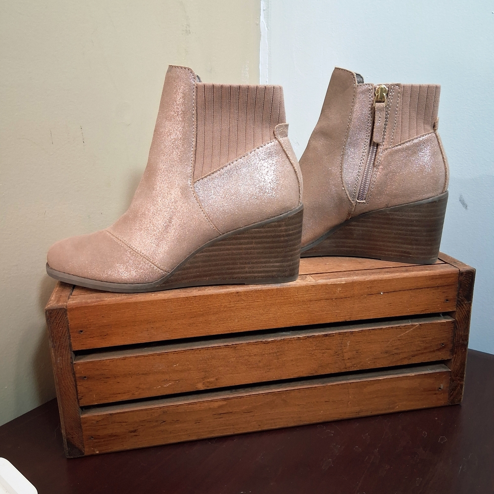 TOMS Sadie Glittery Ankle Boots - Picture 3 of 4
